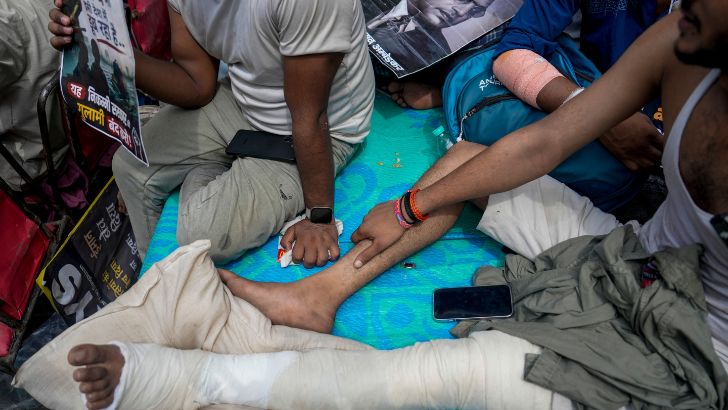 https://salarnews.in/public/uploads/images/newsimages/maannewsimage22072026_160601_Jantar Mantar.jpg